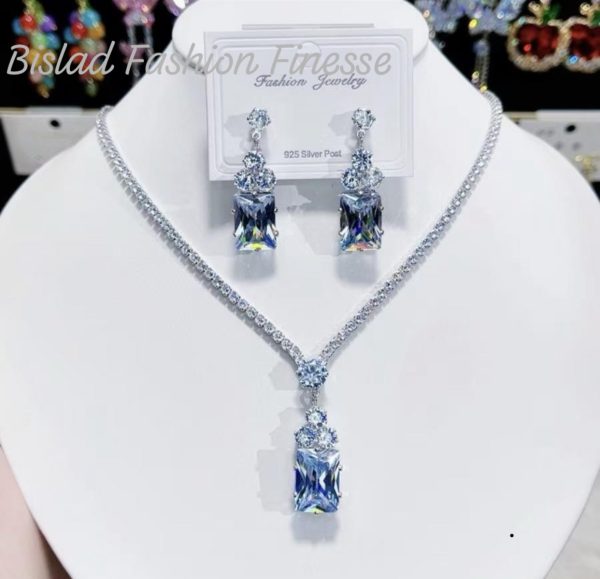 Bridal Fashion Jewelry Set For Women Cubic Zirconia Earrings And Necklace With Crystals