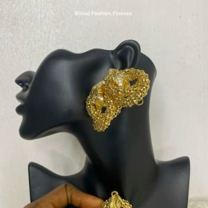 ✨ Classic Geometric Dangle Earrings | Bezel-Set Rhinestone Pendants – Elegant Hanging Style for Women & Girls